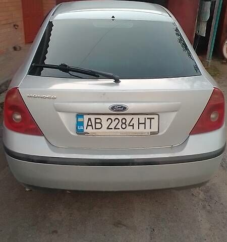 Серый Форд Мондео, объемом двигателя 1.8 л и пробегом 180 тыс. км за 3700 $, фото 3 на Automoto.ua