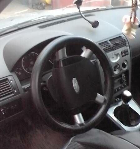 Серый Форд Мондео, объемом двигателя 1.8 л и пробегом 180 тыс. км за 3700 $, фото 2 на Automoto.ua