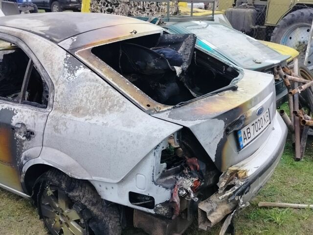 Серый Форд Мондео, объемом двигателя 2 л и пробегом 390 тыс. км за 1350 $, фото 2 на Automoto.ua