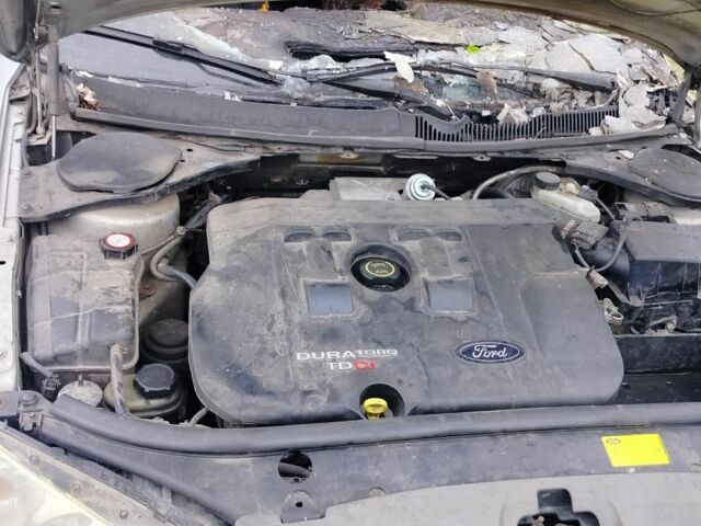 Серый Форд Мондео, объемом двигателя 2 л и пробегом 390 тыс. км за 1350 $, фото 5 на Automoto.ua