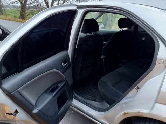 Сірий Форд Мондео, об'ємом двигуна 2 л та пробігом 350 тис. км за 2800 $, фото 7 на Automoto.ua