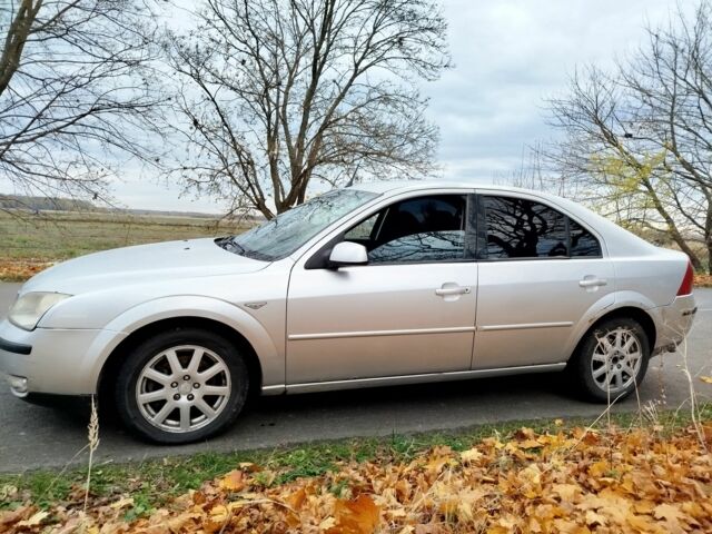 Сірий Форд Мондео, об'ємом двигуна 2 л та пробігом 350 тис. км за 2800 $, фото 2 на Automoto.ua