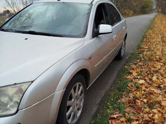 Сірий Форд Мондео, об'ємом двигуна 2 л та пробігом 350 тис. км за 2800 $, фото 1 на Automoto.ua