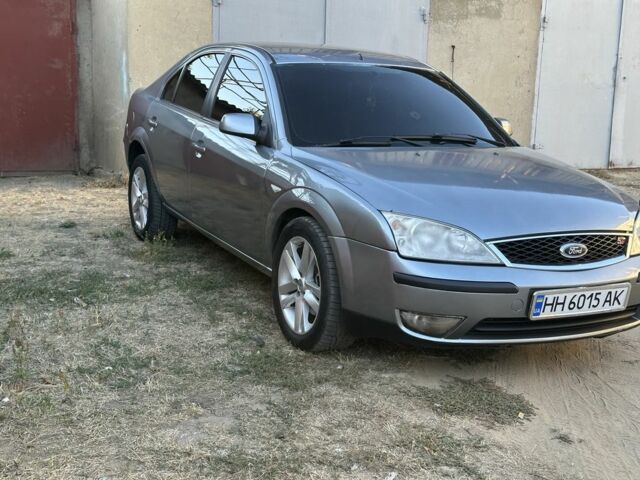Сірий Форд Мондео, об'ємом двигуна 2 л та пробігом 348 тис. км за 6800 $, фото 2 на Automoto.ua