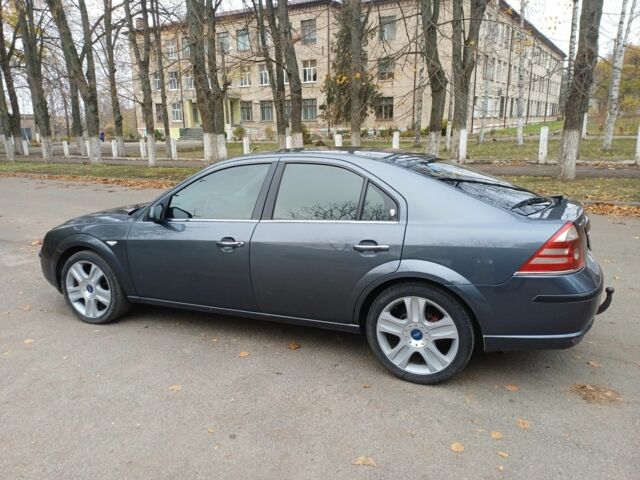 Сірий Форд Мондео, об'ємом двигуна 2.2 л та пробігом 271 тис. км за 3700 $, фото 3 на Automoto.ua