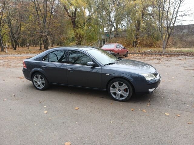 Сірий Форд Мондео, об'ємом двигуна 2.2 л та пробігом 271 тис. км за 3700 $, фото 8 на Automoto.ua