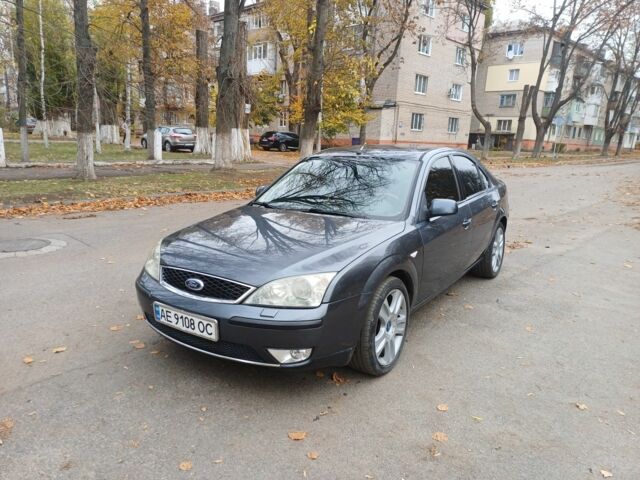 Сірий Форд Мондео, об'ємом двигуна 2.2 л та пробігом 271 тис. км за 3700 $, фото 1 на Automoto.ua