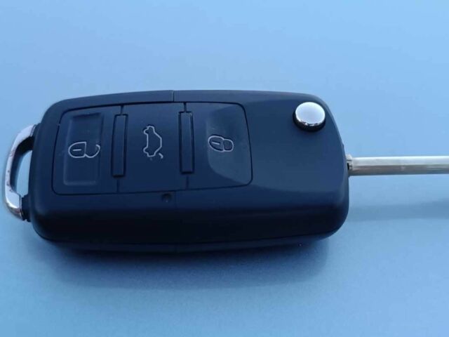 Серый Форд Мондео, объемом двигателя 2.5 л и пробегом 74 тыс. км за 4072 $, фото 22 на Automoto.ua