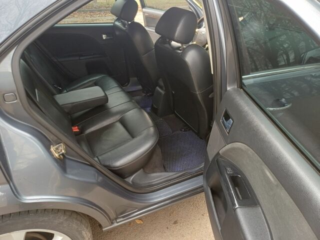 Сірий Форд Мондео, об'ємом двигуна 2.2 л та пробігом 271 тис. км за 3700 $, фото 12 на Automoto.ua