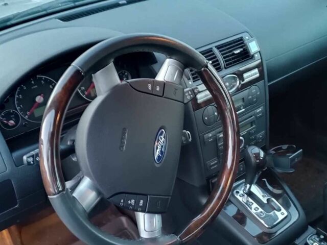 Серый Форд Мондео, объемом двигателя 2.5 л и пробегом 74 тыс. км за 4072 $, фото 11 на Automoto.ua