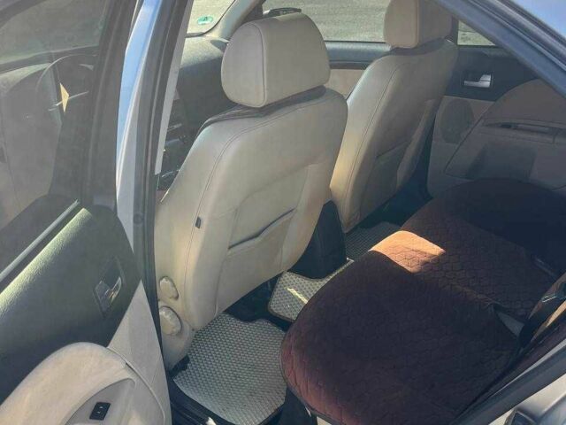 Серый Форд Мондео, объемом двигателя 2 л и пробегом 360 тыс. км за 4500 $, фото 9 на Automoto.ua