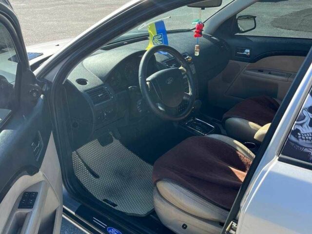 Серый Форд Мондео, объемом двигателя 2 л и пробегом 360 тыс. км за 4500 $, фото 5 на Automoto.ua