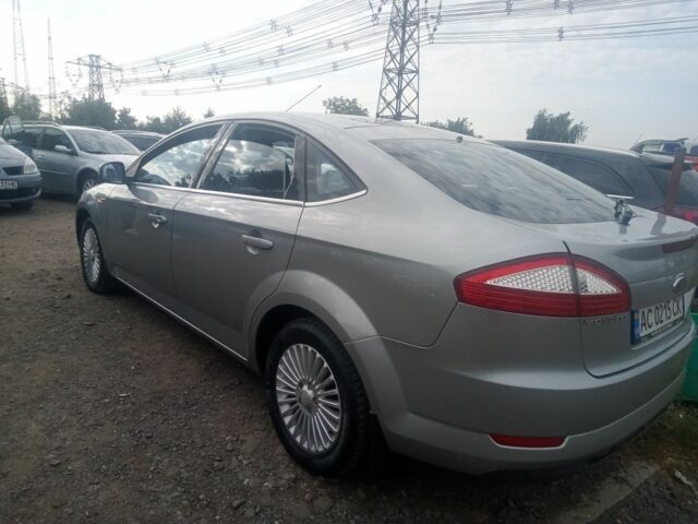 Серый Форд Мондео, объемом двигателя 1.8 л и пробегом 292 тыс. км за 7200 $, фото 3 на Automoto.ua