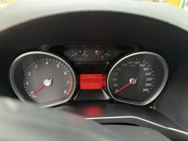 Серый Форд Мондео, объемом двигателя 2 л и пробегом 322 тыс. км за 4200 $, фото 17 на Automoto.ua