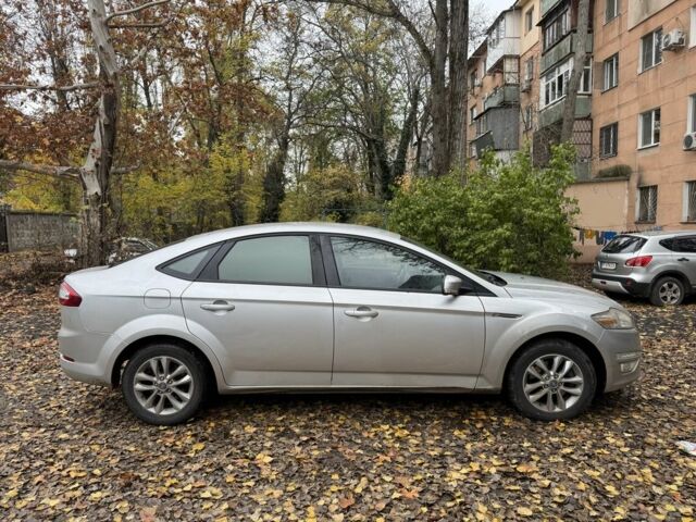 Серый Форд Мондео, объемом двигателя 2 л и пробегом 322 тыс. км за 4200 $, фото 3 на Automoto.ua