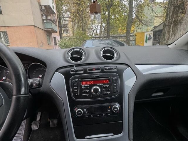 Серый Форд Мондео, объемом двигателя 2 л и пробегом 322 тыс. км за 4200 $, фото 15 на Automoto.ua