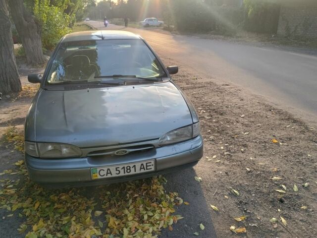 Сірий Форд Мондео, об'ємом двигуна 0 л та пробігом 1 тис. км за 971 $, фото 4 на Automoto.ua