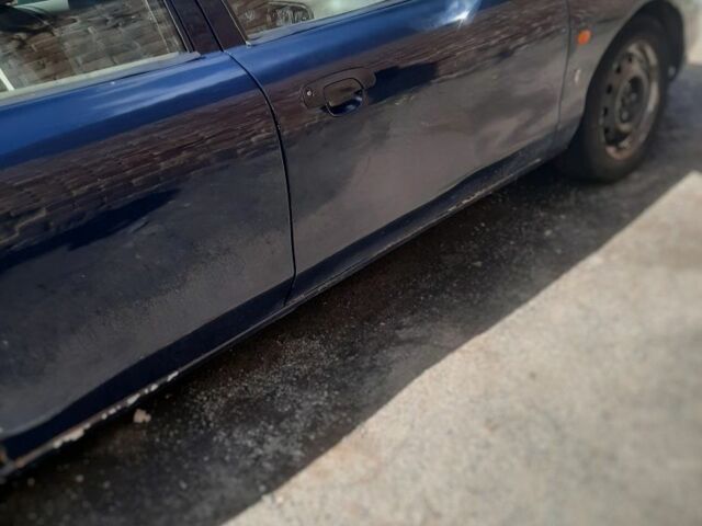 Серый Форд Мондео, объемом двигателя 1.6 л и пробегом 300 тыс. км за 1500 $, фото 1 на Automoto.ua