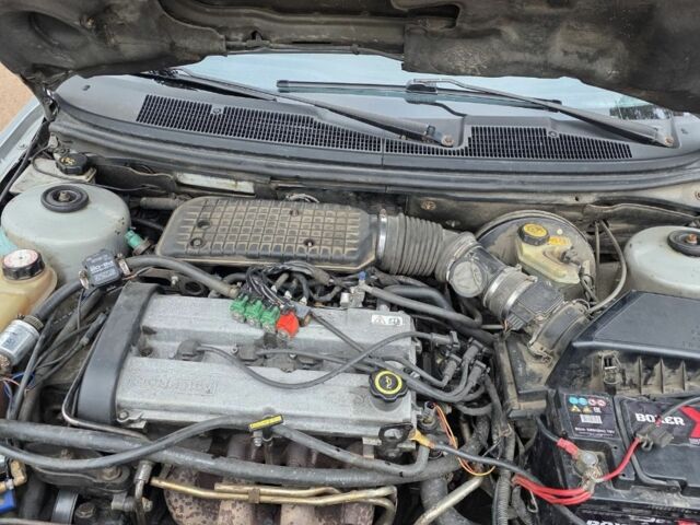 Серый Форд Мондео, объемом двигателя 1.8 л и пробегом 333 тыс. км за 750 $, фото 5 на Automoto.ua