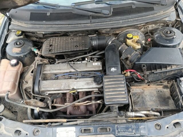 Серый Форд Мондео, объемом двигателя 2 л и пробегом 2 тыс. км за 1200 $, фото 5 на Automoto.ua