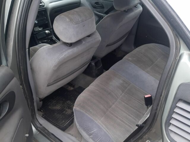 Серый Форд Мондео, объемом двигателя 0 л и пробегом 200 тыс. км за 600 $, фото 3 на Automoto.ua