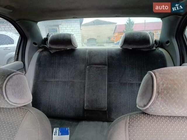 Серый Форд Мондео, объемом двигателя 1.8 л и пробегом 438 тыс. км за 900 $, фото 5 на Automoto.ua