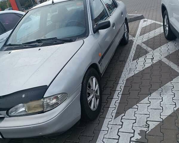 Сірий Форд Мондео, об'ємом двигуна 2 л та пробігом 154 тис. км за 2500 $, фото 9 на Automoto.ua