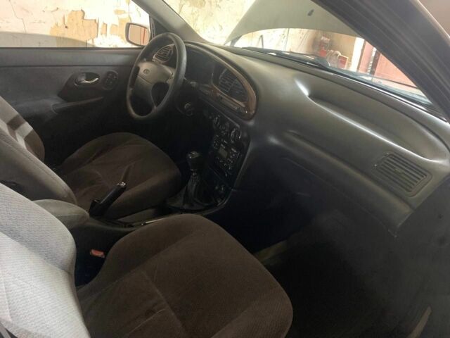 Серый Форд Мондео, объемом двигателя 1.8 л и пробегом 399 тыс. км за 2300 $, фото 5 на Automoto.ua