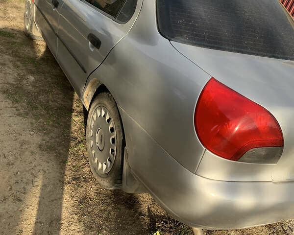 Сірий Форд Мондео, об'ємом двигуна 1.8 л та пробігом 245 тис. км за 3000 $, фото 2 на Automoto.ua