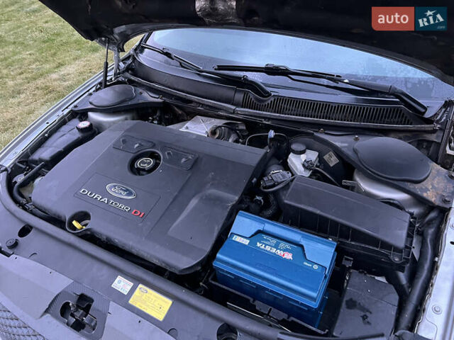 Серый Форд Мондео, объемом двигателя 1.99 л и пробегом 284 тыс. км за 2949 $, фото 42 на Automoto.ua