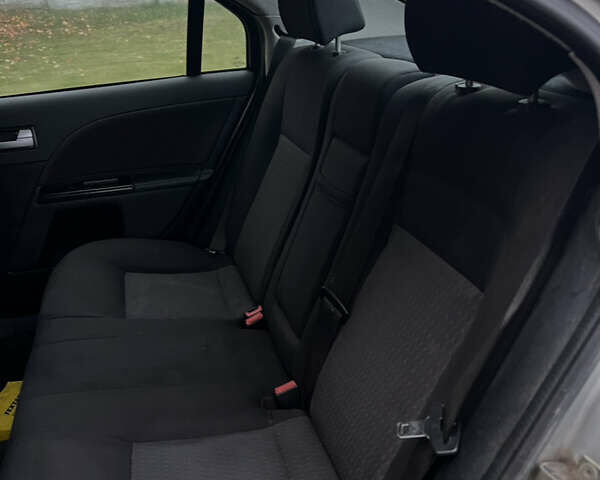 Серый Форд Мондео, объемом двигателя 1.99 л и пробегом 284 тыс. км за 2699 $, фото 20 на Automoto.ua