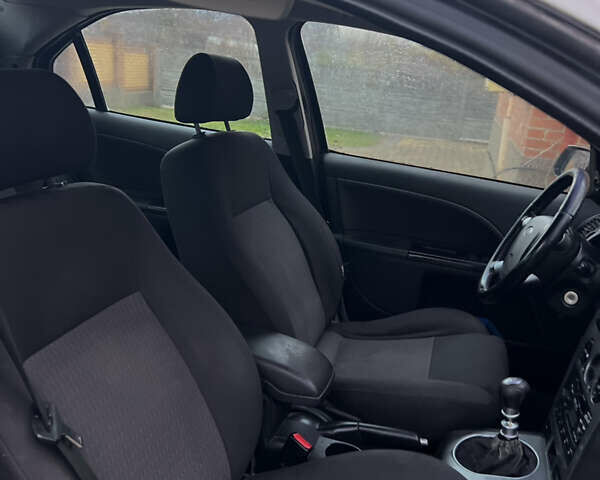 Серый Форд Мондео, объемом двигателя 1.99 л и пробегом 284 тыс. км за 2699 $, фото 17 на Automoto.ua