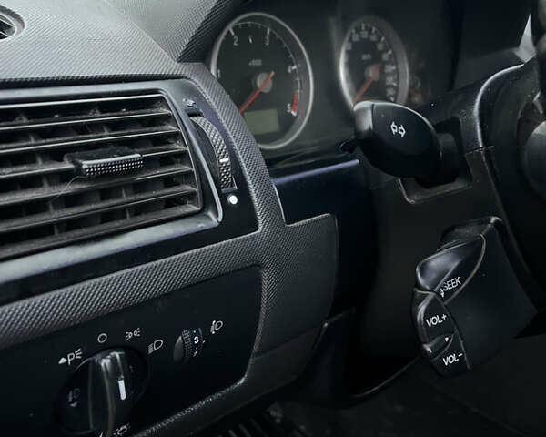 Серый Форд Мондео, объемом двигателя 1.99 л и пробегом 284 тыс. км за 2649 $, фото 14 на Automoto.ua