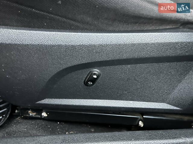 Серый Форд Мондео, объемом двигателя 1.99 л и пробегом 284 тыс. км за 2949 $, фото 36 на Automoto.ua