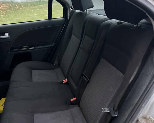 Серый Форд Мондео, объемом двигателя 1.99 л и пробегом 284 тыс. км за 2949 $, фото 37 на Automoto.ua