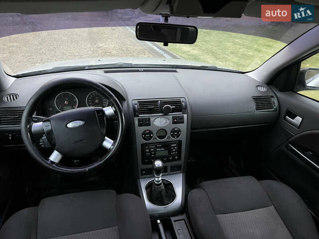 Серый Форд Мондео, объемом двигателя 1.99 л и пробегом 284 тыс. км за 2949 $, фото 38 на Automoto.ua
