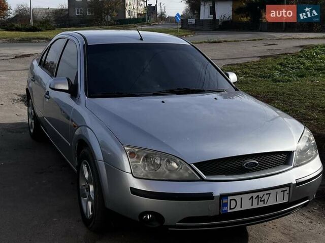 Серый Форд Мондео, объемом двигателя 2 л и пробегом 330 тыс. км за 3800 $, фото 1 на Automoto.ua