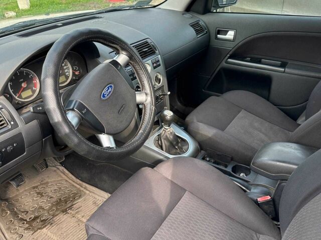 Серый Форд Мондео, объемом двигателя 1.8 л и пробегом 310 тыс. км за 1700 $, фото 10 на Automoto.ua