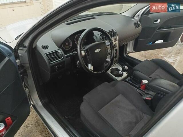 Серый Форд Мондео, объемом двигателя 2 л и пробегом 212 тыс. км за 3000 $, фото 9 на Automoto.ua