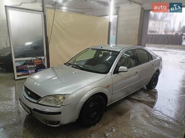 Серый Форд Мондео, объемом двигателя 2 л и пробегом 212 тыс. км за 3000 $, фото 1 на Automoto.ua