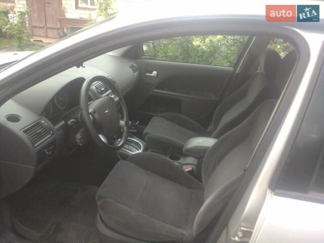 Сірий Форд Мондео, об'ємом двигуна 2 л та пробігом 328 тис. км за 4500 $, фото 5 на Automoto.ua