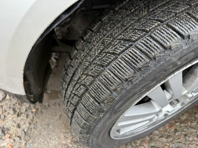 Серый Форд Мондео, объемом двигателя 1.8 л и пробегом 330 тыс. км за 2600 $, фото 7 на Automoto.ua