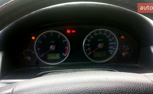 Сірий Форд Мондео, об'ємом двигуна 2 л та пробігом 262 тис. км за 3200 $, фото 9 на Automoto.ua