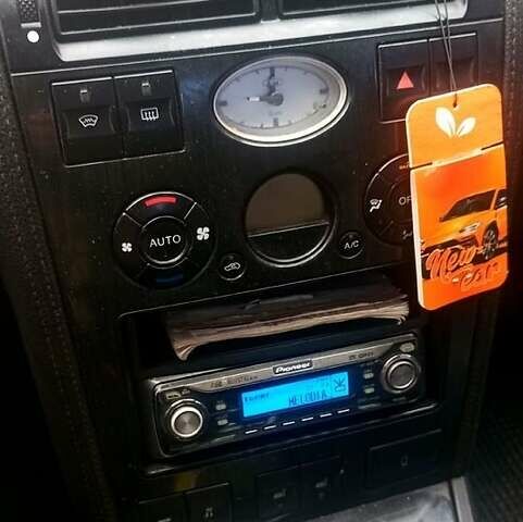 Сірий Форд Мондео, об'ємом двигуна 2 л та пробігом 262 тис. км за 3200 $, фото 8 на Automoto.ua