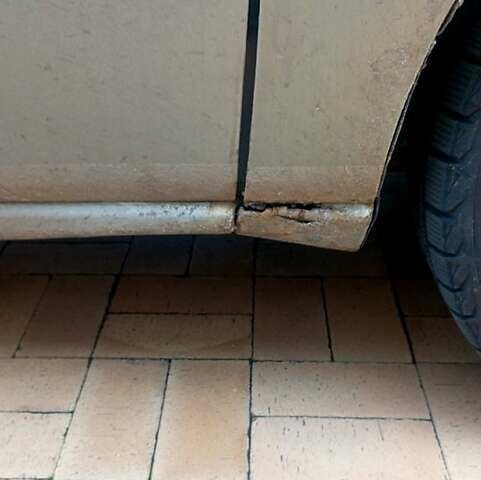 Сірий Форд Мондео, об'ємом двигуна 2 л та пробігом 262 тис. км за 3200 $, фото 7 на Automoto.ua