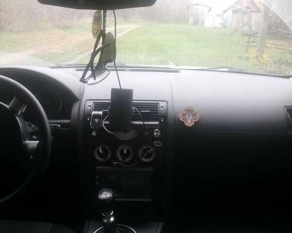 Серый Форд Мондео, объемом двигателя 1.8 л и пробегом 360 тыс. км за 2850 $, фото 2 на Automoto.ua