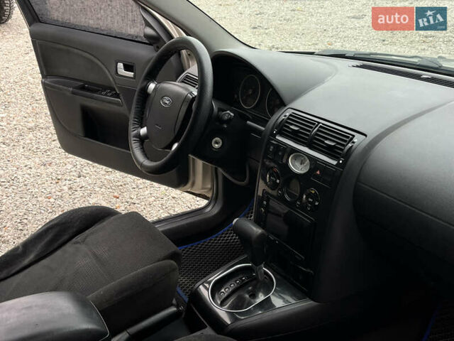 Серый Форд Мондео, объемом двигателя 2 л и пробегом 172 тыс. км за 4300 $, фото 19 на Automoto.ua