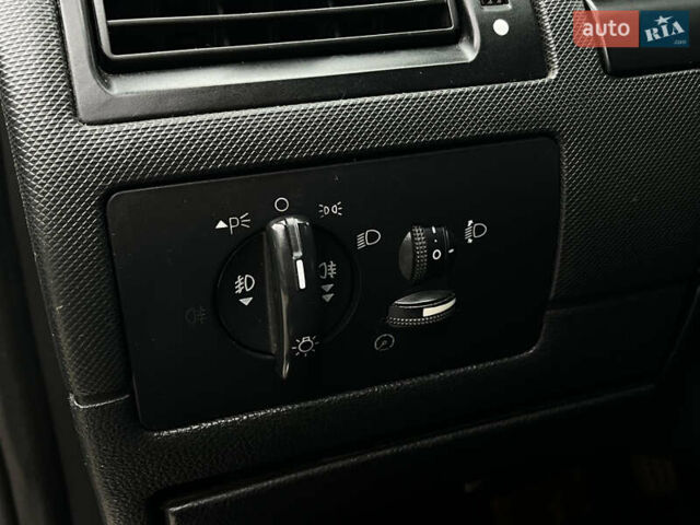 Серый Форд Мондео, объемом двигателя 2 л и пробегом 172 тыс. км за 4300 $, фото 21 на Automoto.ua