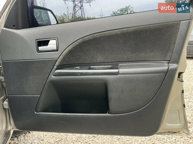 Серый Форд Мондео, объемом двигателя 2 л и пробегом 172 тыс. км за 4300 $, фото 20 на Automoto.ua