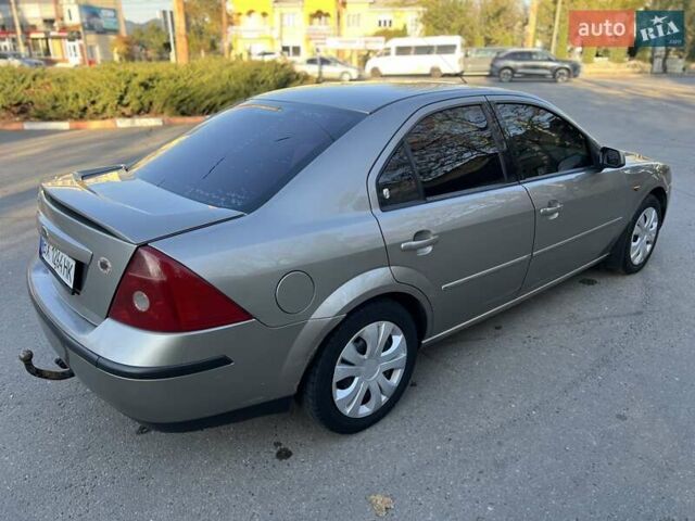Форд Мондео 2002 в Черновцах на Automoto.ua Серый Форд Мондео, объемом двигателя 1.8 л и пробегом 271 тыс. км за 2600 $, фото 18 на Automoto.ua